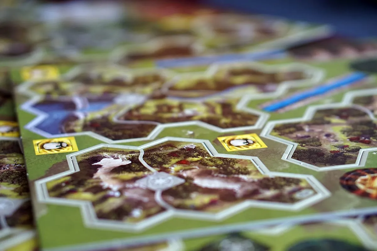 Władca Pierścieni: Podróże przez Śródziemie — gra na stole Angry BoardGamer, zdjęcie 3