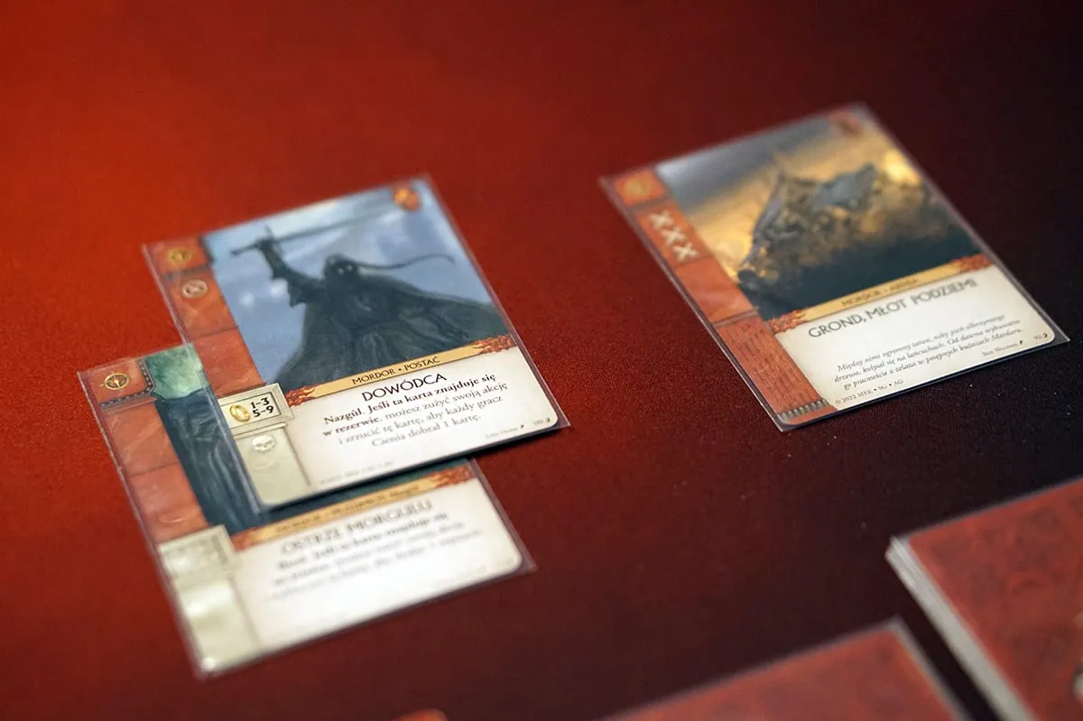 Wojna o Pierścień: Gra Karciana — gra na stole Angry BoardGamer, zdjęcie 9