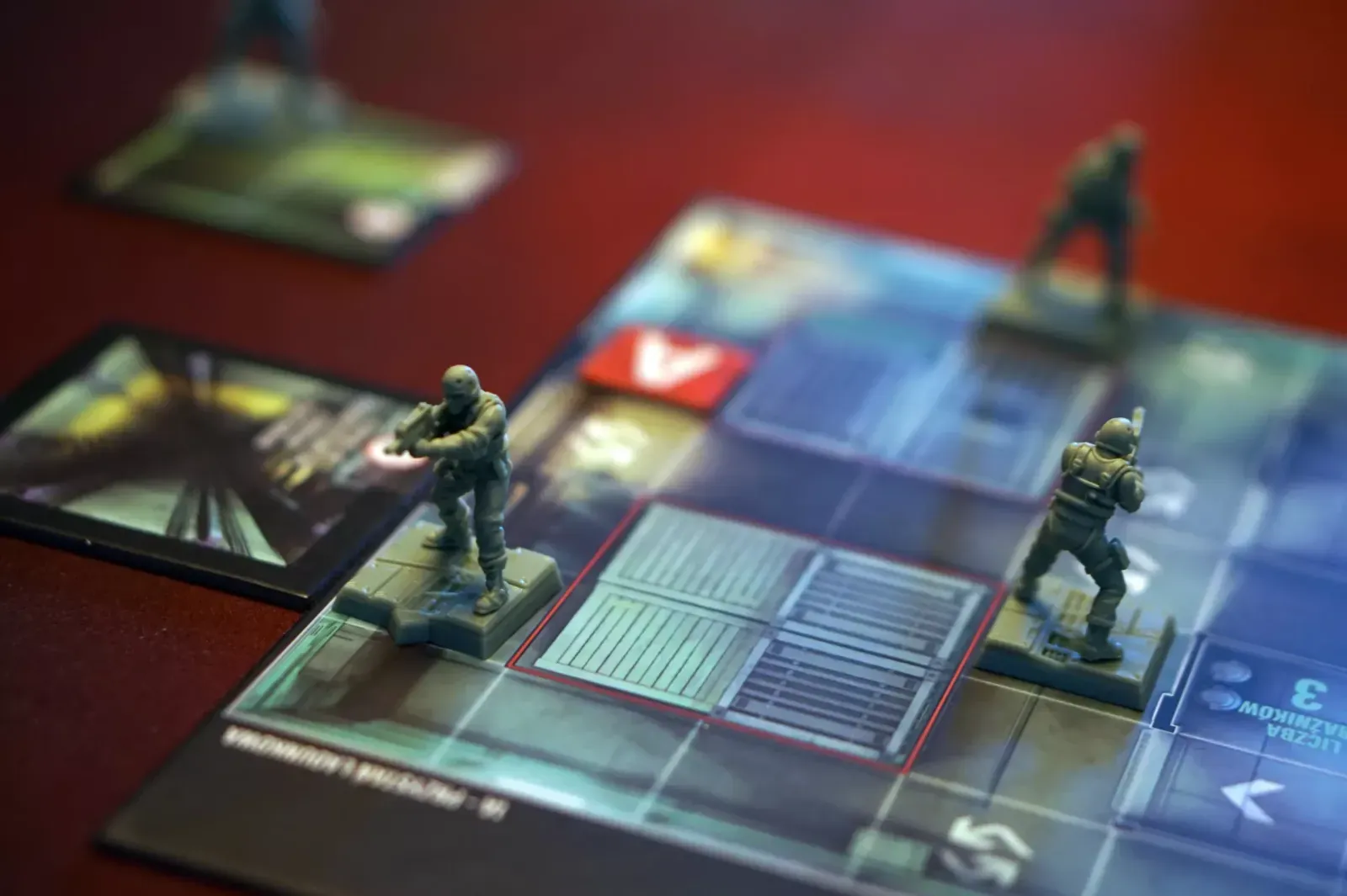 Metal Gear Solid: Gra Planszowa — gra na stole Angry BoardGamer, zdjęcie 2