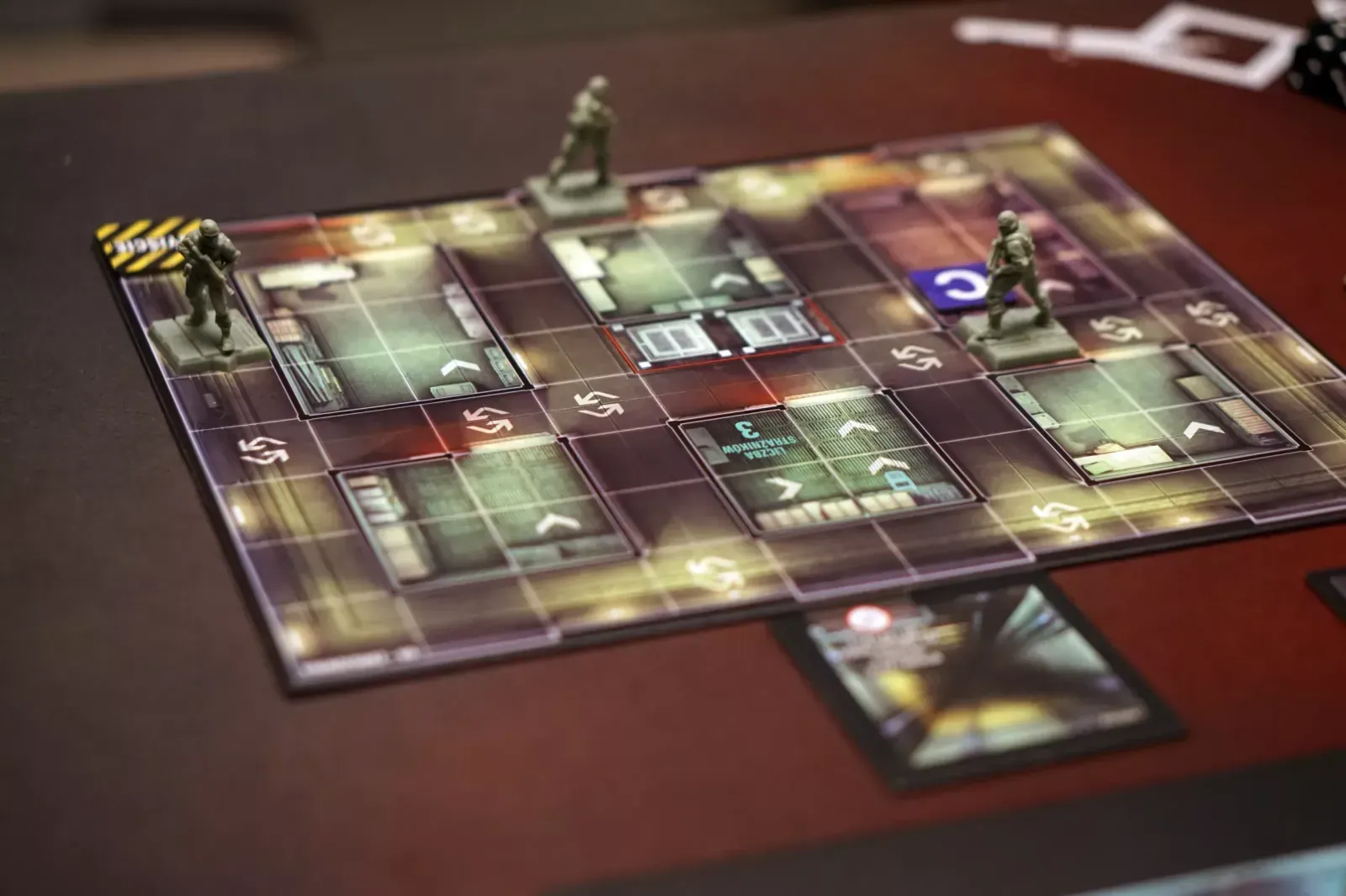 Metal Gear Solid: Gra Planszowa — gra na stole Angry BoardGamer, zdjęcie 6