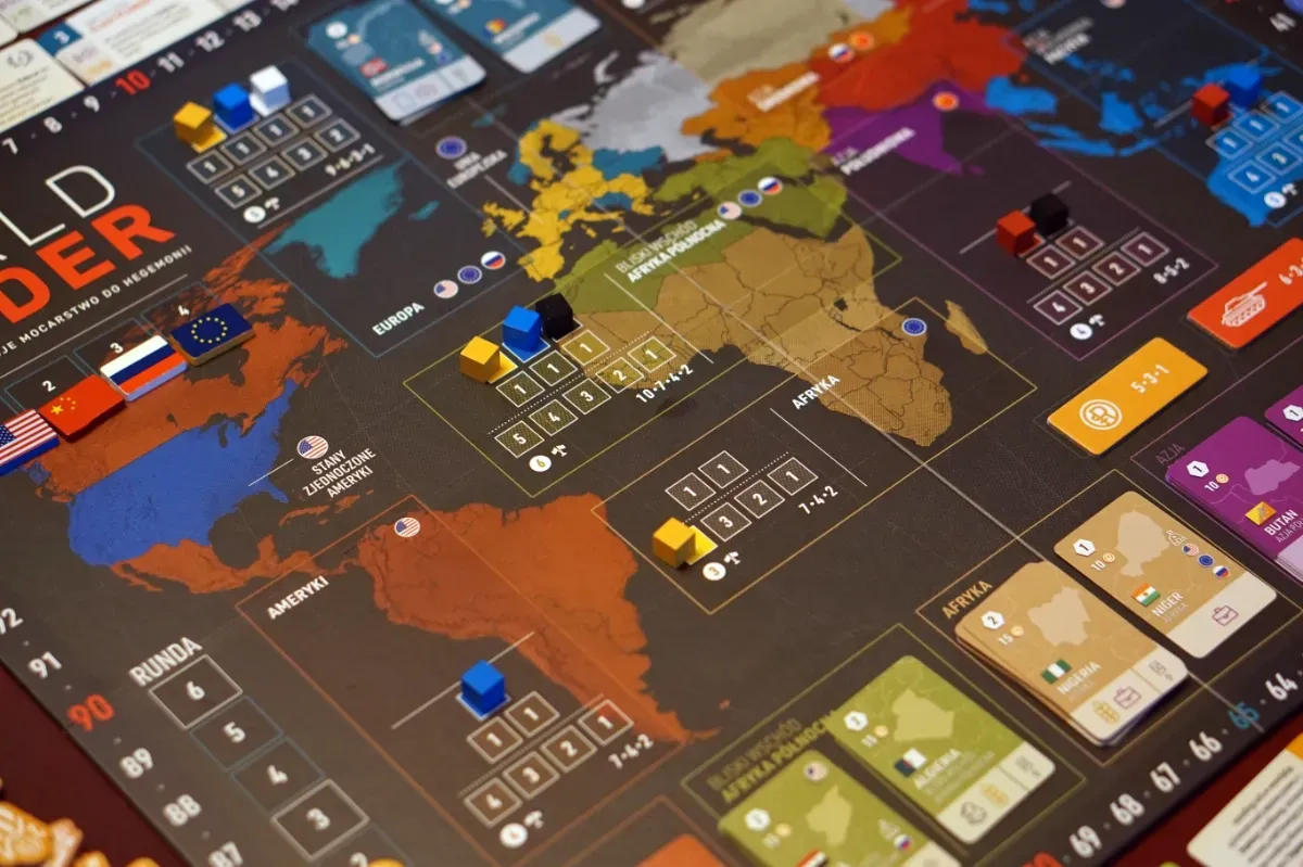 World Order — gra na stole Angry BoardGamer, zdjęcie 13