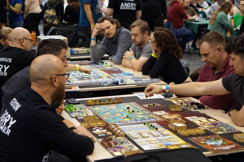 Stoły Angry Boardgamer na festiwalu